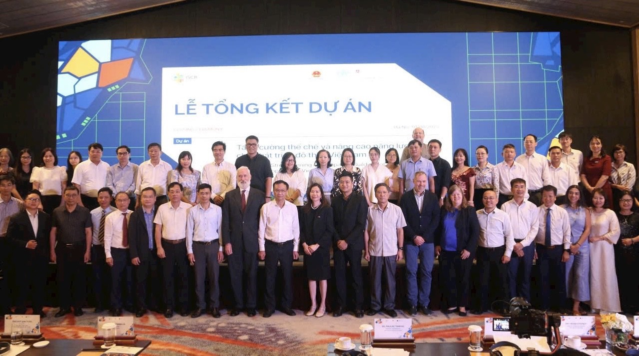 Nâng cao năng lực phát triển đô thị ở Việt Nam 