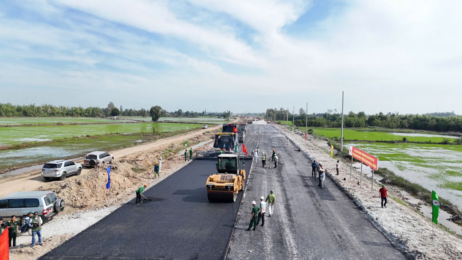 Thúc tiến độ các dự án cao tốc miền Tây