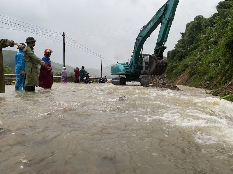 Chủ động ứng phó bão số 5
