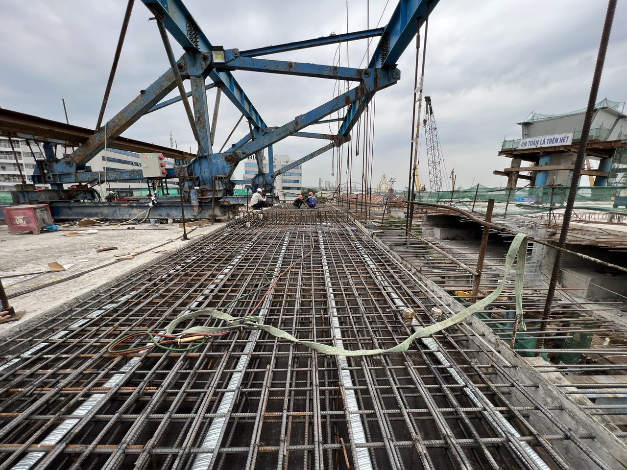 Khắc phục khó khăn, bứt phá hoàn thành thắng lợi nhiệm vụ năm 2025