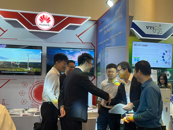 Huawei Việt Nam tham gia Hội nghị Khoa học và Công nghệ ngành Điện năm 2025