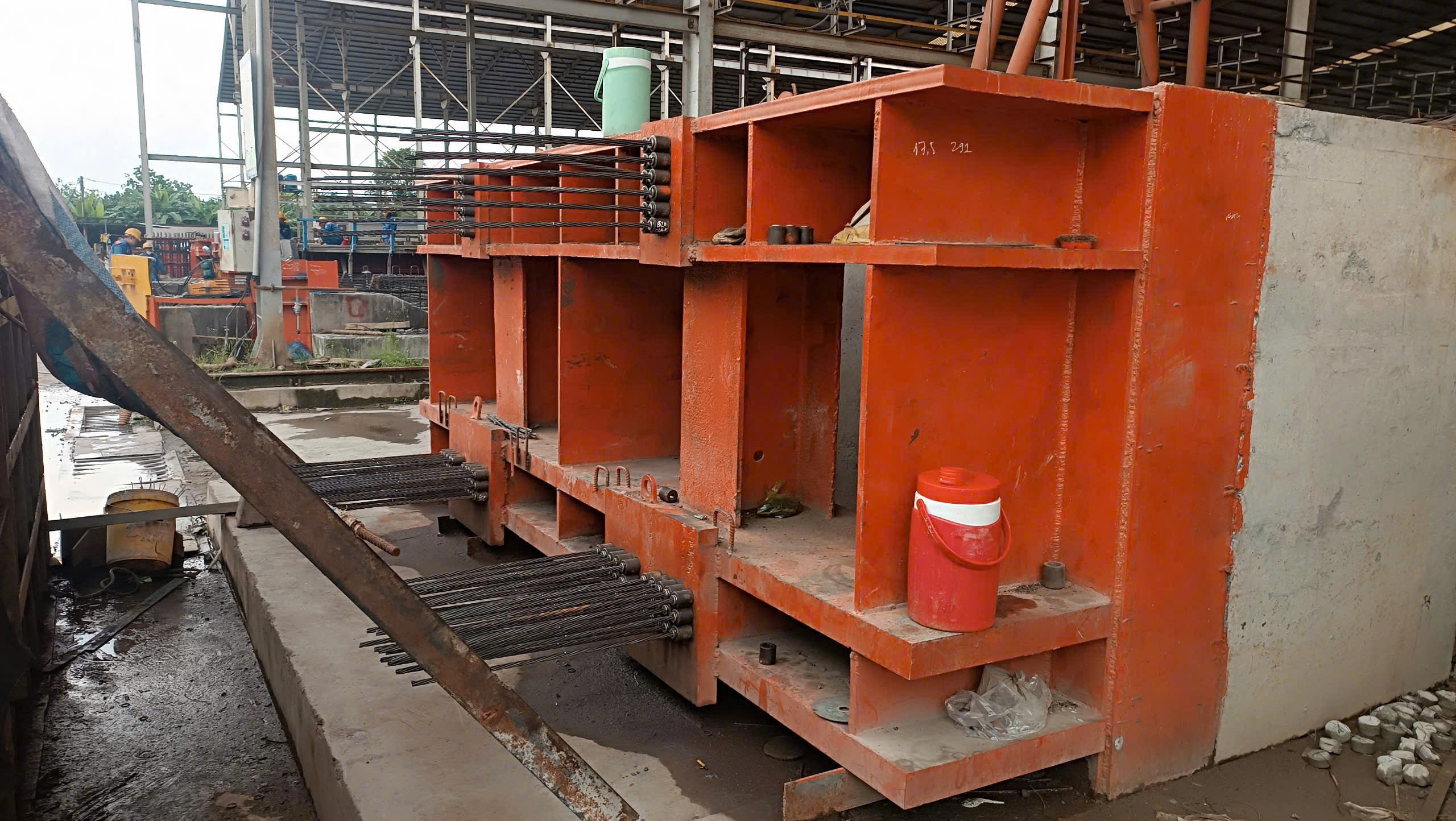 Tối ưu hóa thiết kế dựa trên BIM cho bệ căng dầm bê tông dự ứng lực đúc sẵn