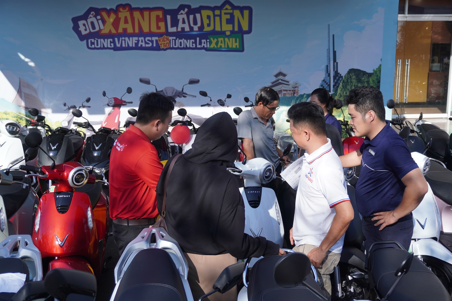 Lái thử kín lịch, khách hàng chốt cọc liên tục