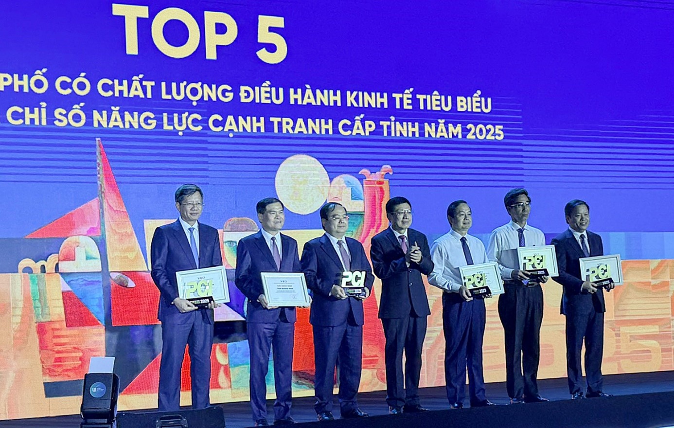 Phú Thọ lọt TOP 5 địa phương có chất lượng điều hành kinh tế xuất sắc nhất cả nước 