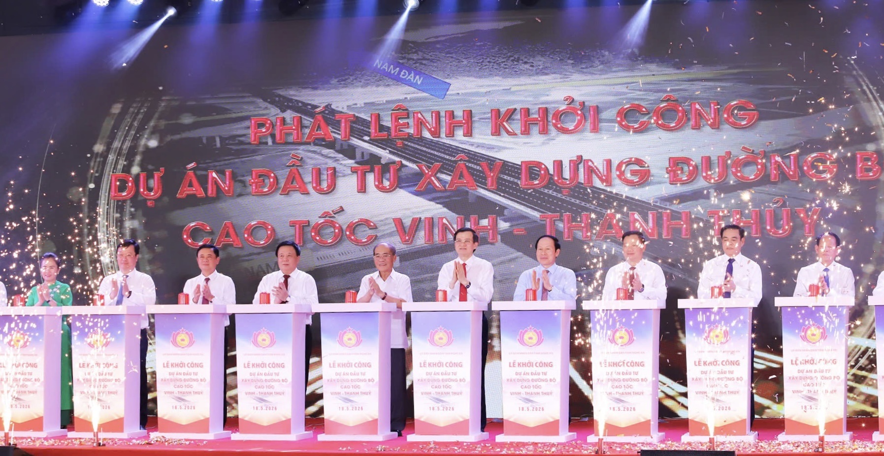 Khởi công cao tốc Vinh - Thanh Thủy 