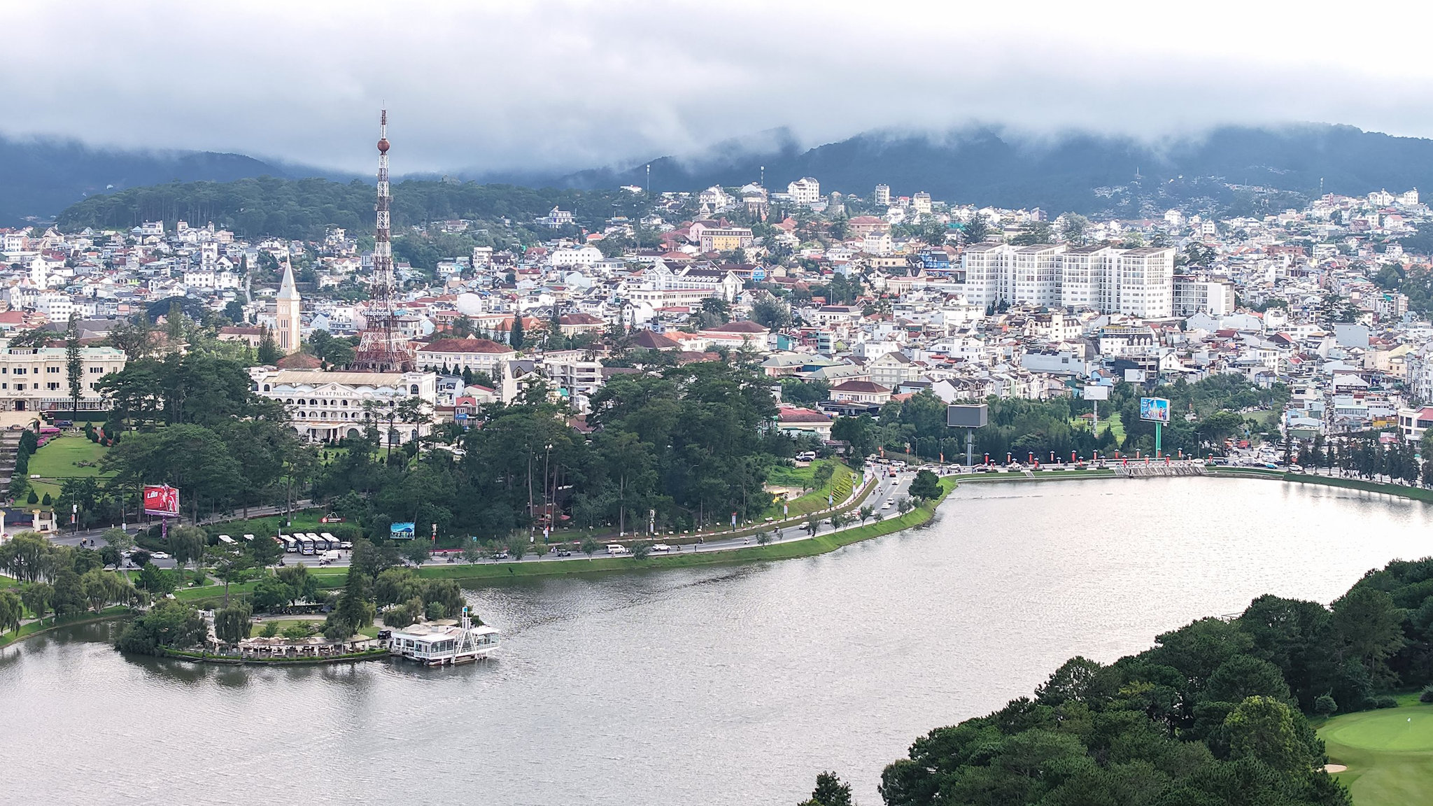 Hướng tới cực tăng trưởng mới của Nam Trung Bộ - Tây Nguyên