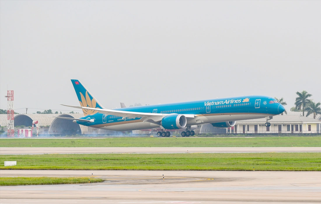 Sân bay Long Thành đón chuyến bay đầu tiên Boeing 787