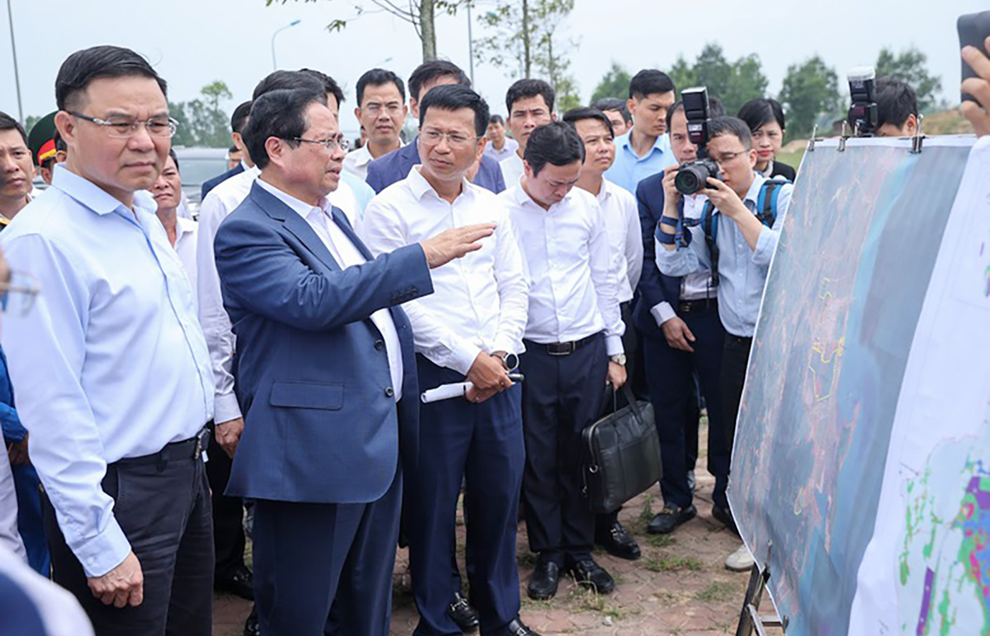 Tập trung sản xuất xăng dầu, khẩn trương đa dạng hóa nguồn cung