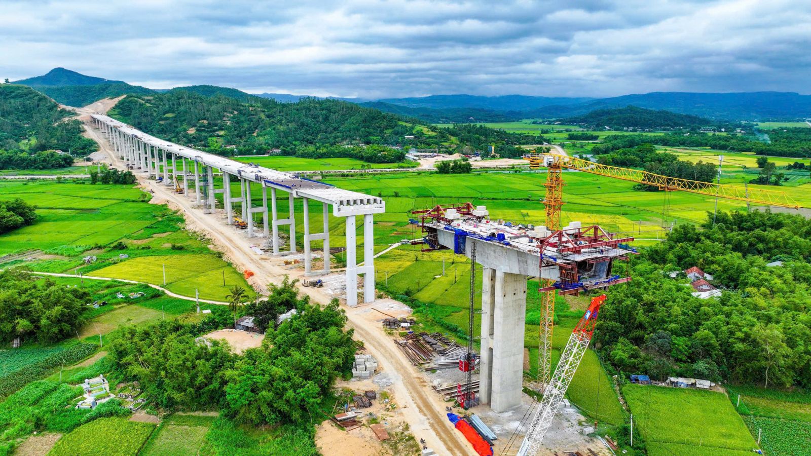 Quản lý vật liệu bám sát thực tiễn, tháo gỡ khan hiếm cho các dự án hạ tầng