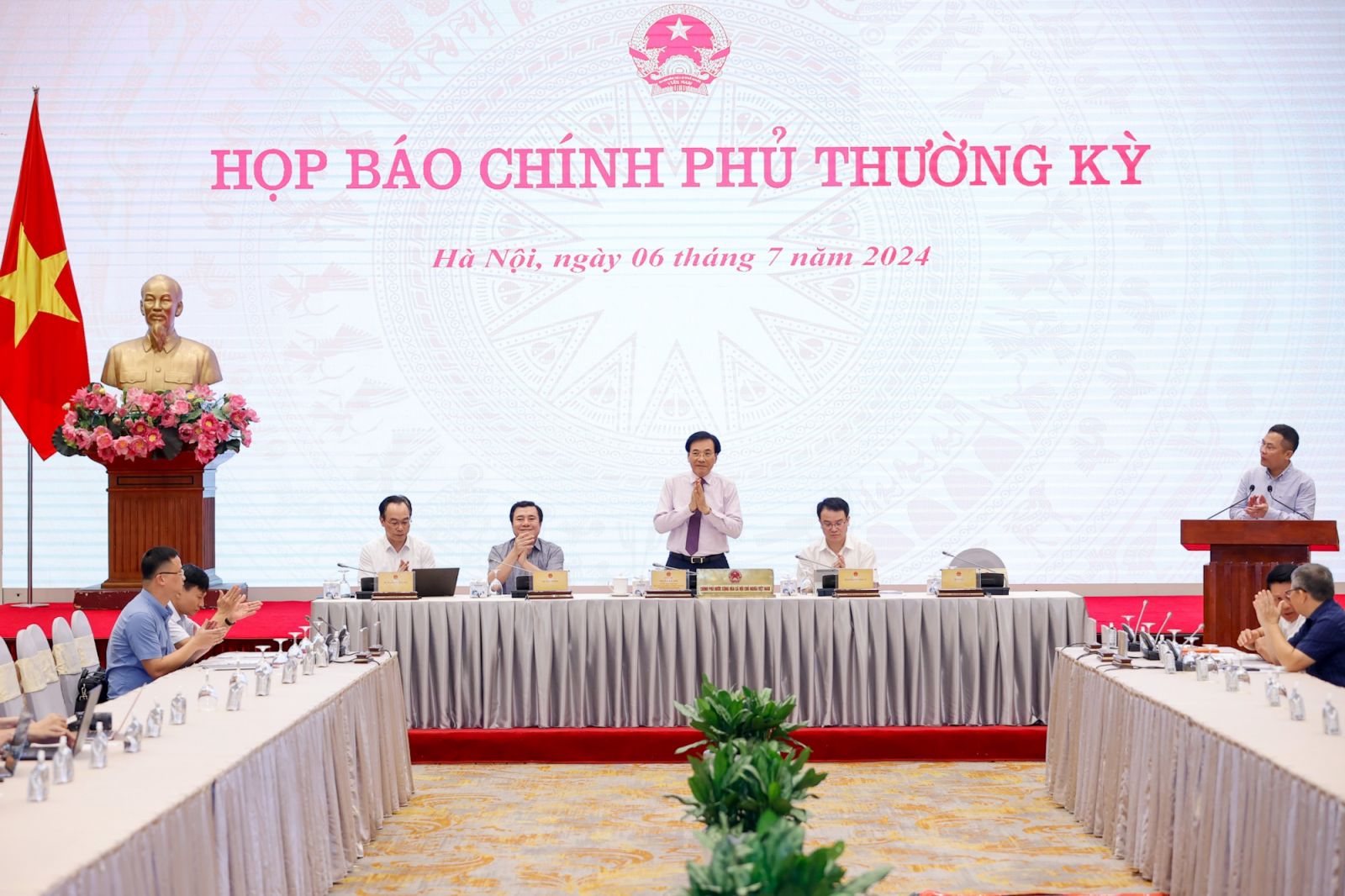 Tăng trưởng quý II phục hồi mạnh, GDP đạt 6,93%