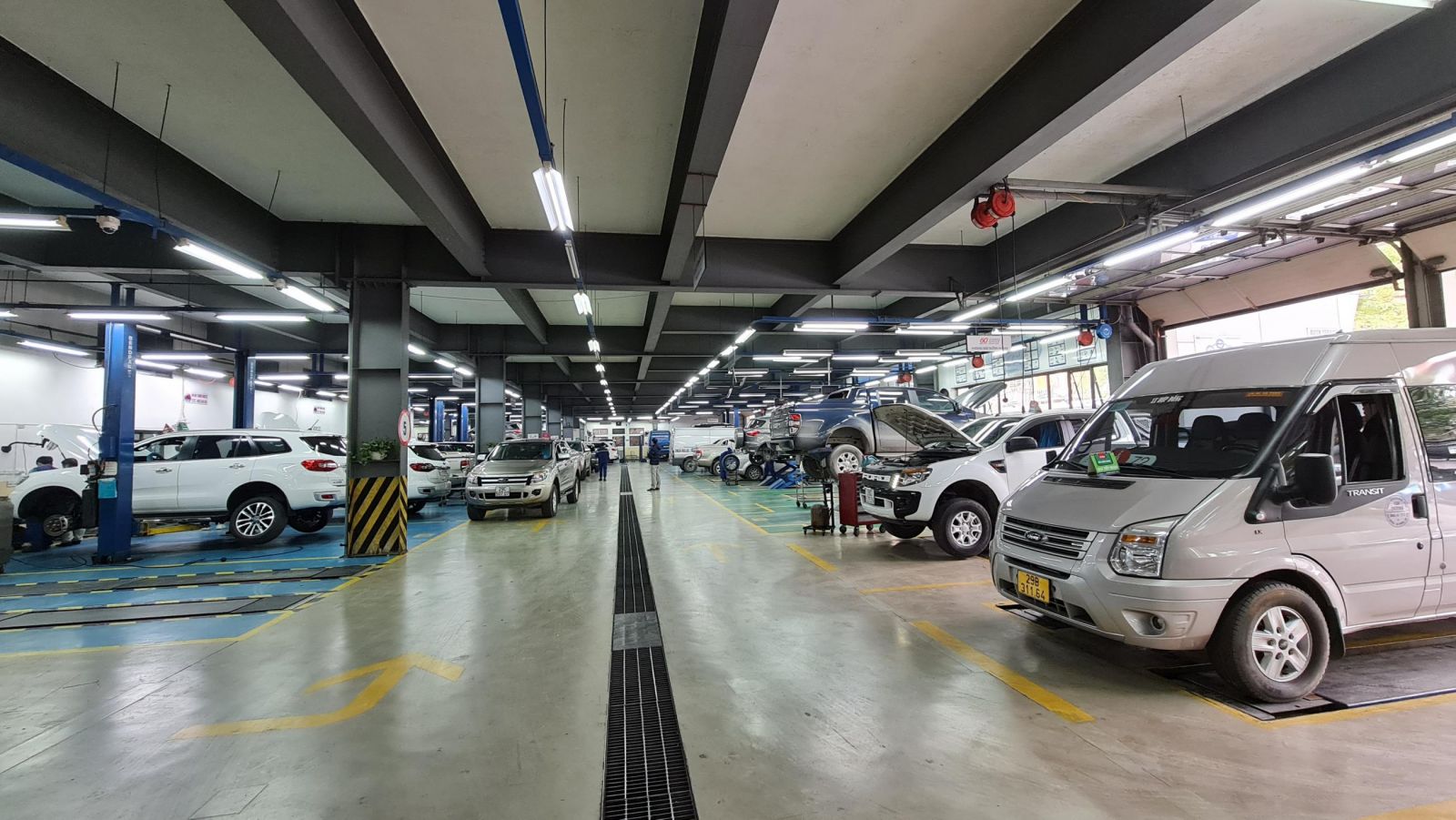 Quy định về điều kiện kinh doanh cơ sở bảo hành, bảo dưỡng xe ô tô 