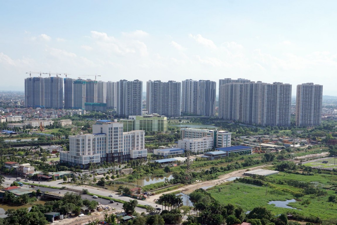 Siết tín dụng bất động sản: Cân bằng giữa tăng trưởng và an toàn hệ thống