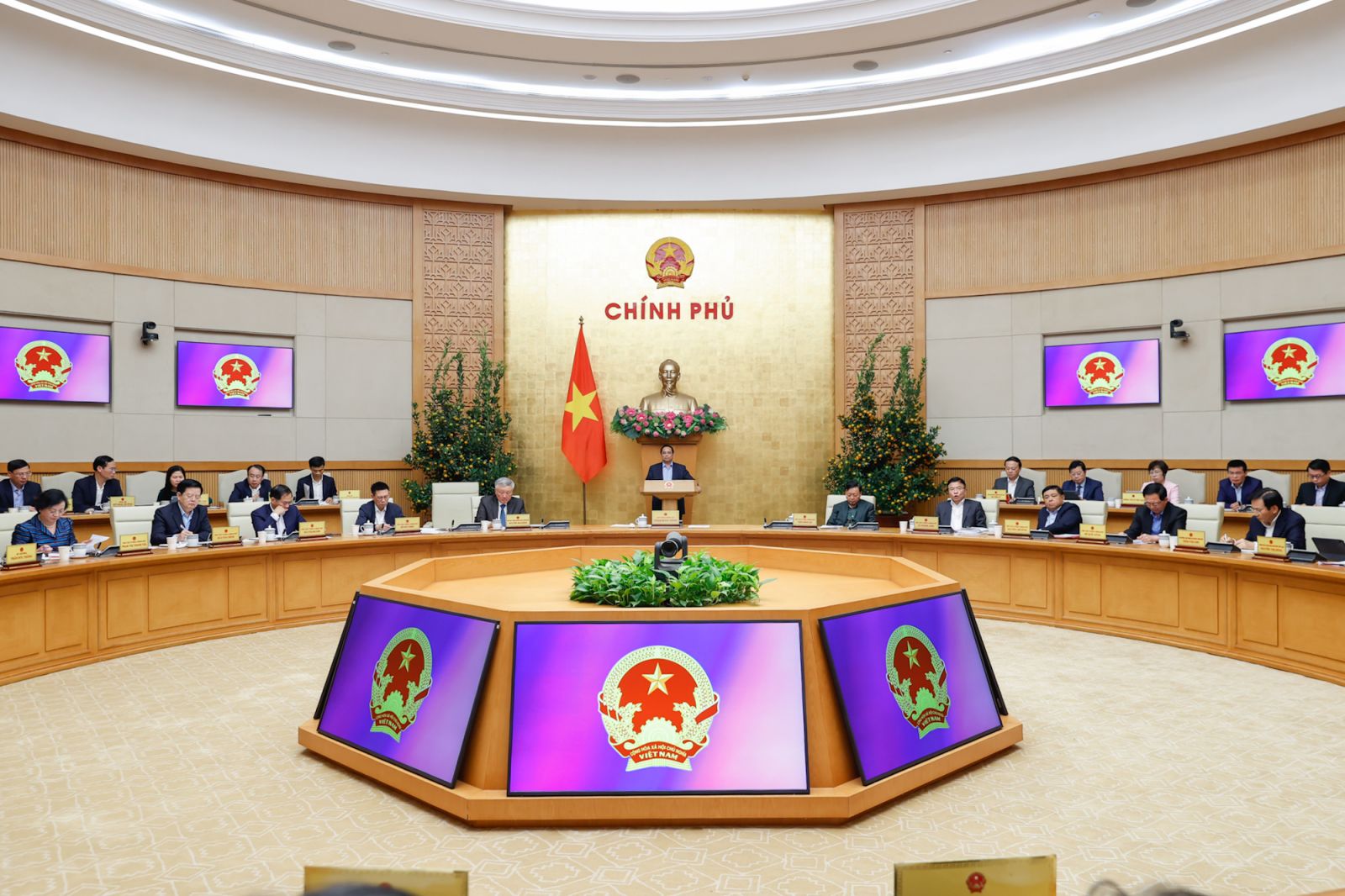 Tập trung nguồn lực cho các dự án trọng điểm, tạo đà bứt phá ngay sau Tết