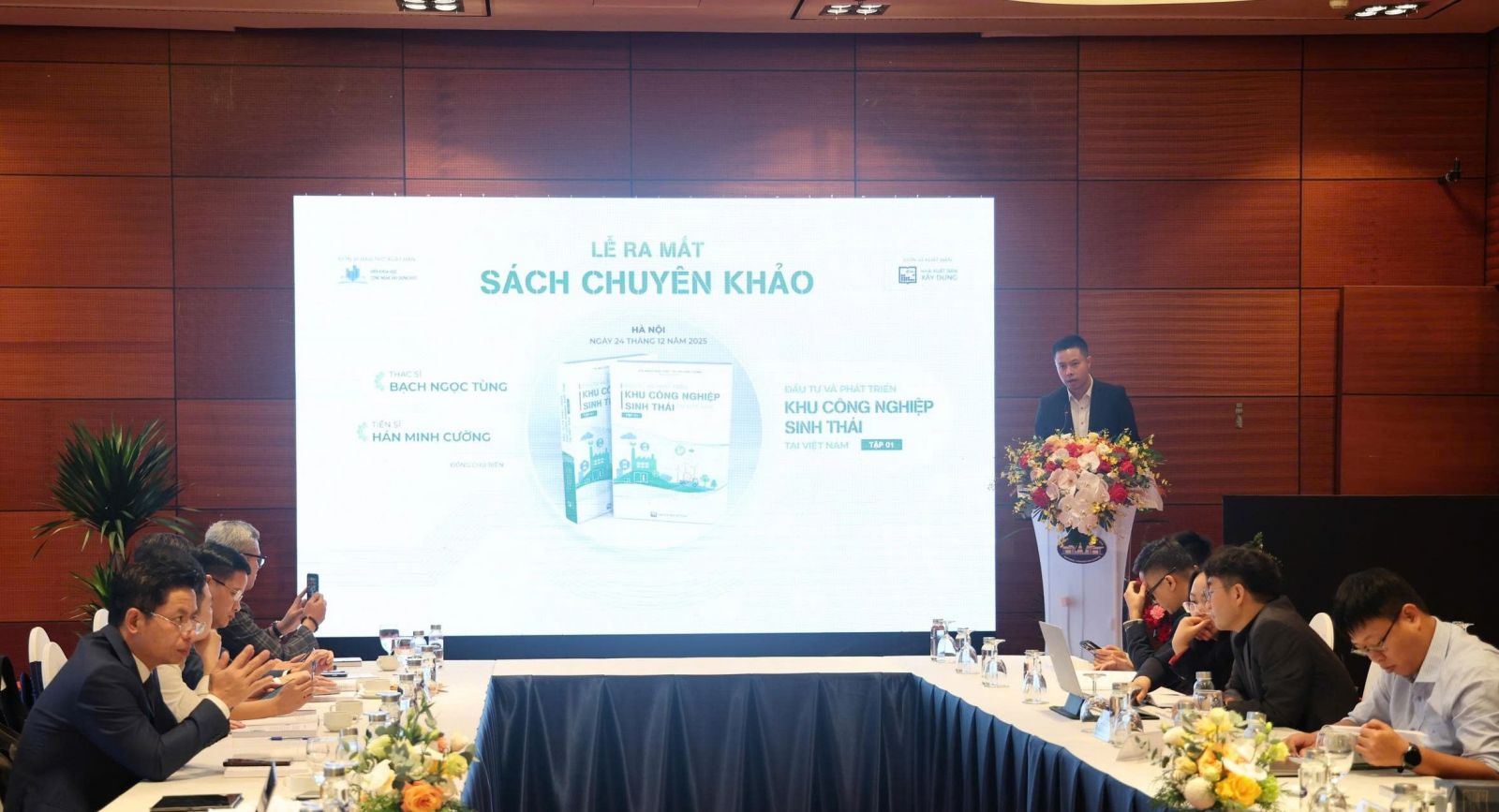 Ra mắt ấn phẩm chuyên khảo “Đầu tư và phát triển KCN sinh thái tại Việt Nam