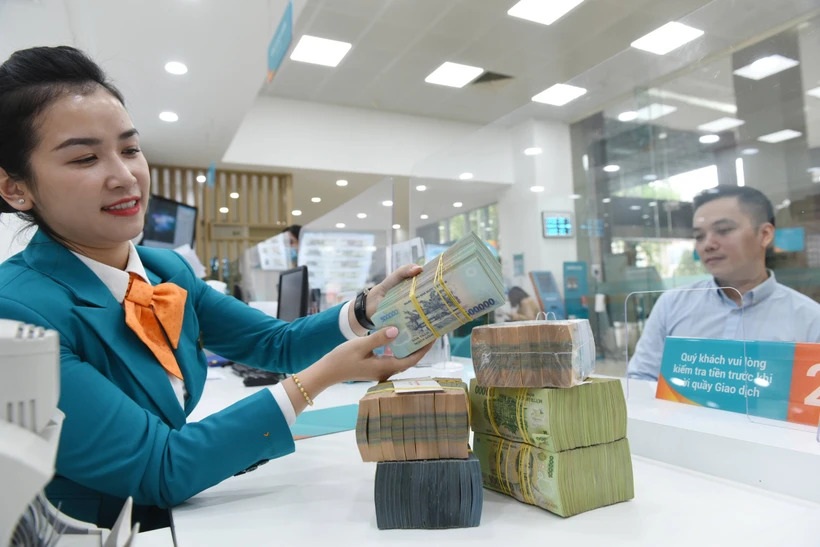 Năm 2025 lãi suất cho vay sẽ ra sao khi huy động vẫn chịu áp lực tăng?