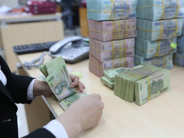 Lãi suất huy động giảm trên diện rộng, lãi suất cho vay điều chỉnh còn