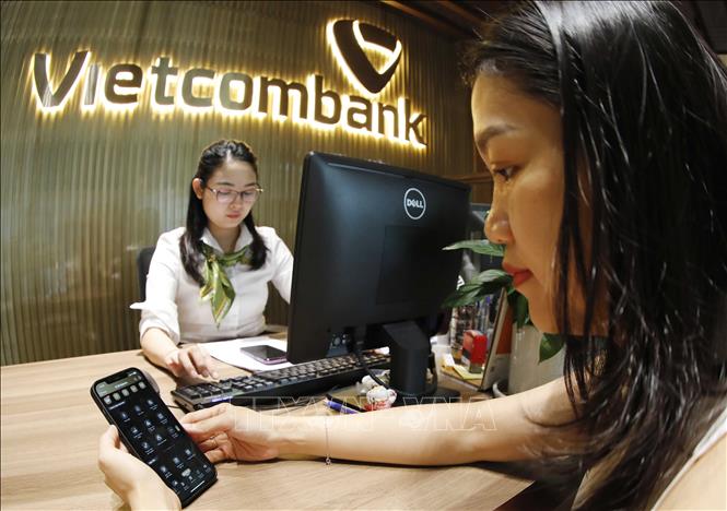 Lãi suất tiết kiệm biến động trái chiều