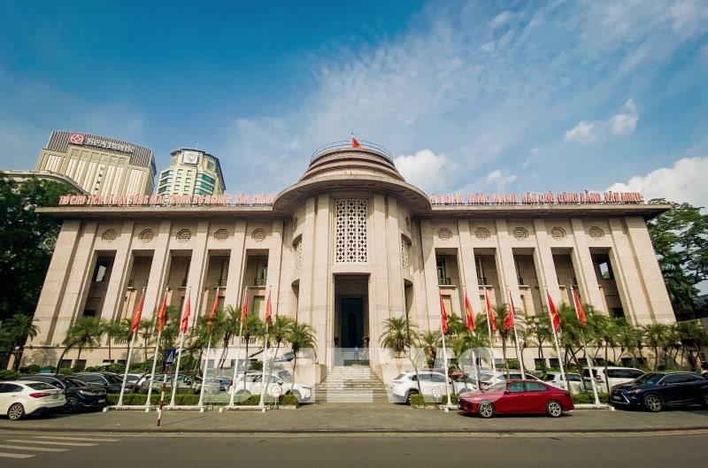 Giữ ổn định tỷ giá giữa “cơn gió ngược”