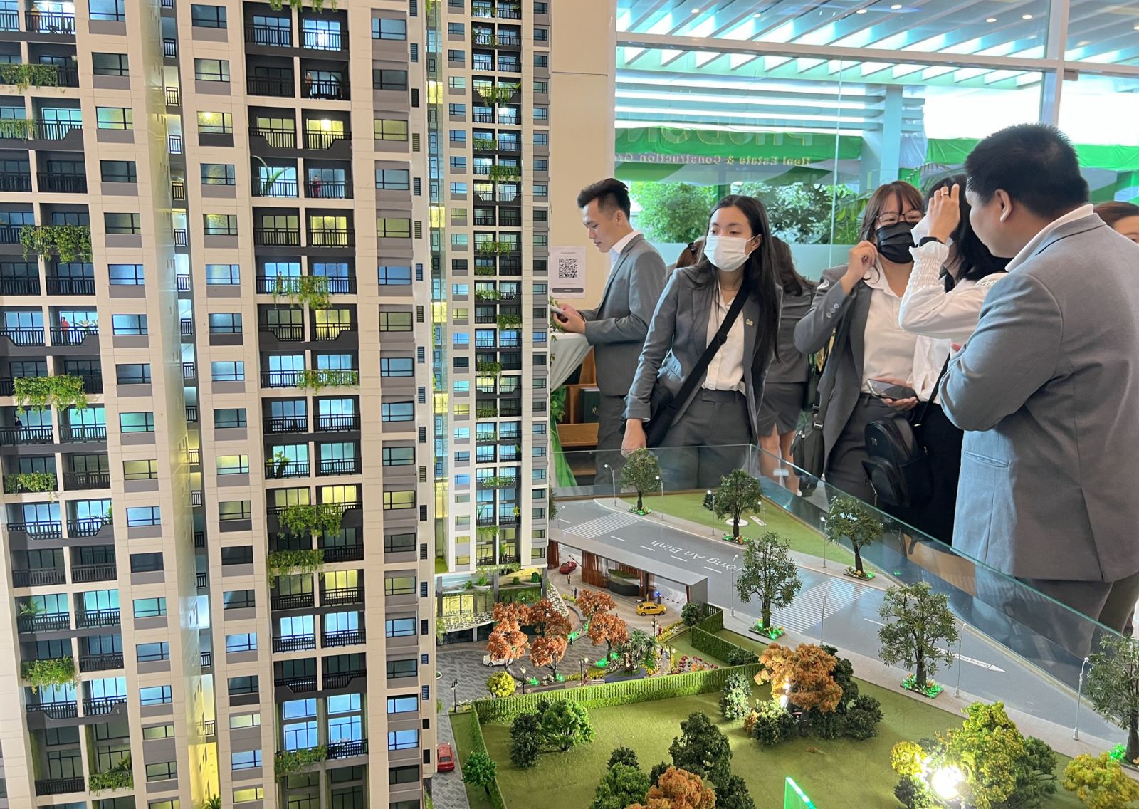 Xác định thẩm quyền xử lý đơn vị môi giới BĐS