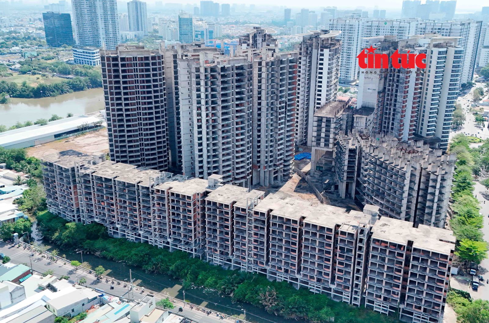 Hàng loạt siêu dự án bỏ dở dang hàng chục năm tại TP Hồ Chí Minh