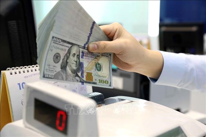 Giải tỏa áp lực lên tỷ giá