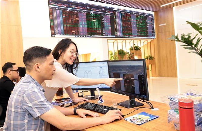 Cổ phần hóa doanh nghiệp nhà nước: Nâng chất để hút vốn ngoại