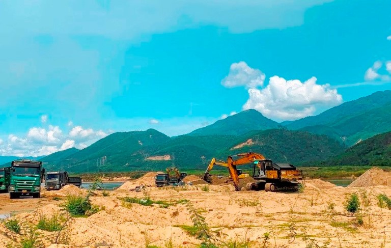 Đà Nẵng ra chỉ đạo khẩn để sớm bình ổn giá cát