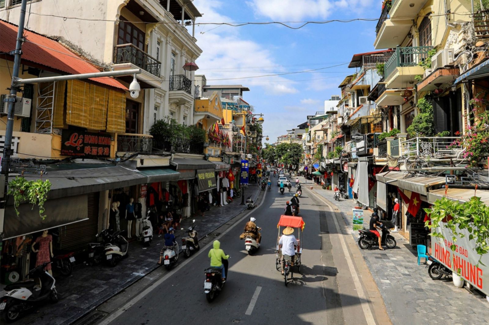 Ứng dụng lý thuyết “Di chuyển và Địa điểm” trong cải tạo mặt cắt ngang đường đô thị tại Hà Nội