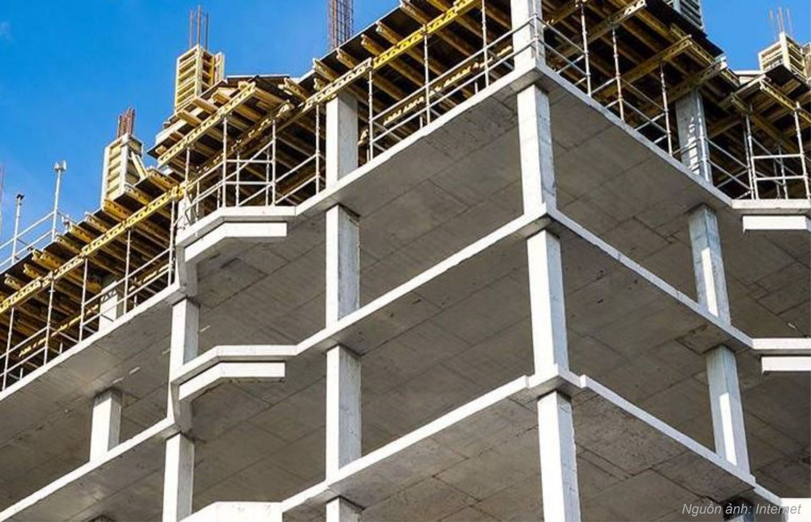 Phân tích khả năng chịu tải của cột bê tông cốt thép trong các điều kiện cháy khác nhau