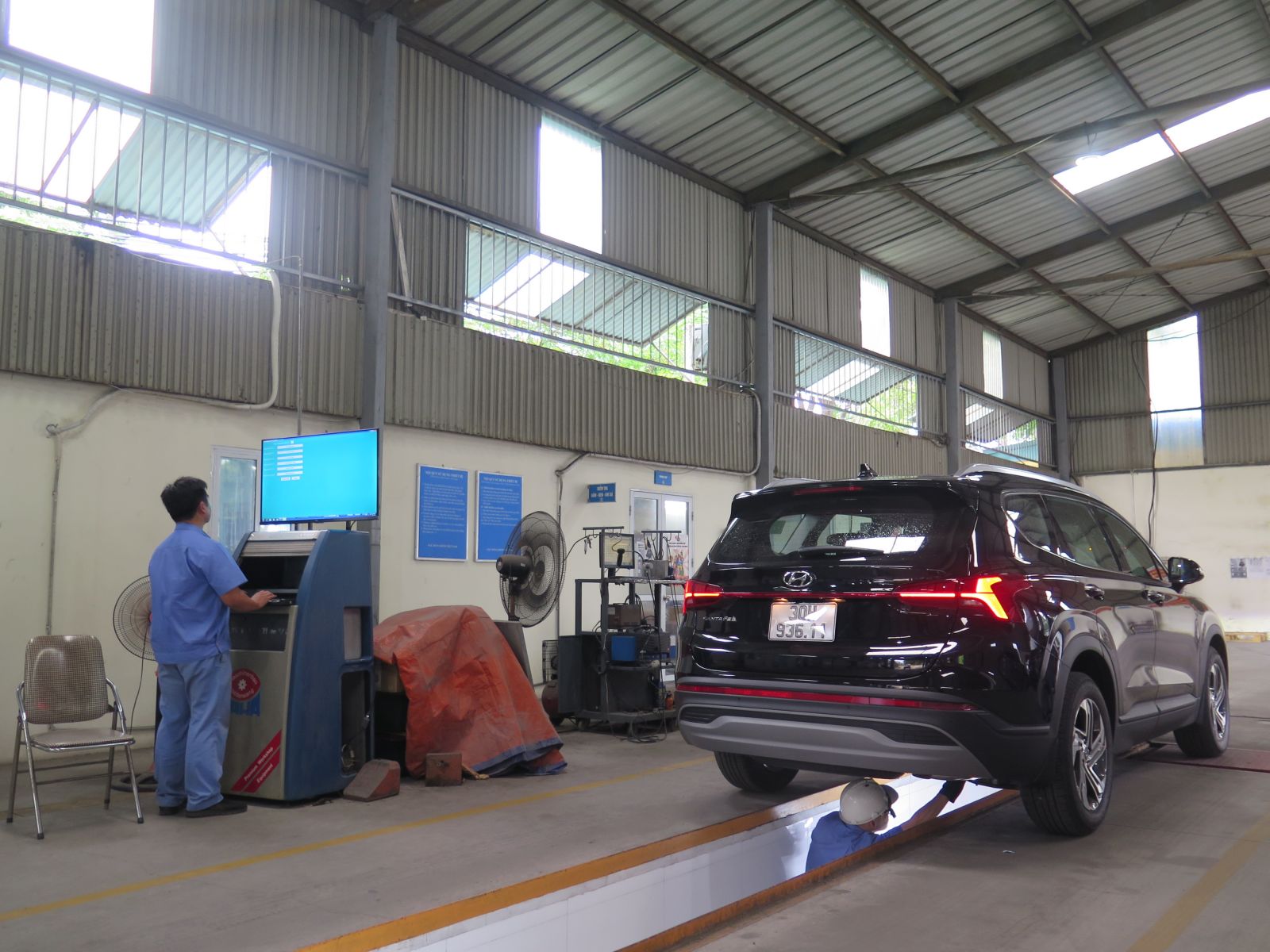 Từ 01/7/2026, giấy chứng nhận đăng kiểm viên xe cơ giới có thời hạn lâu dài