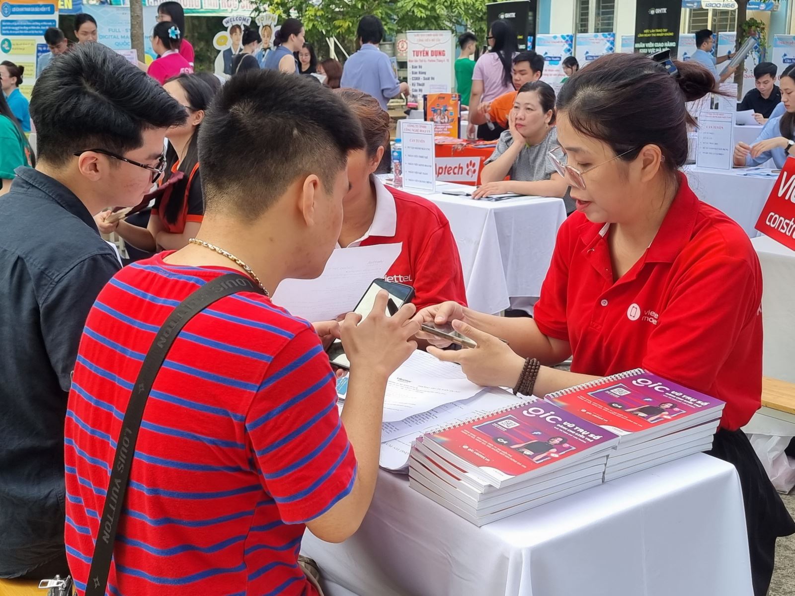 28 Bet Tặng 88k tuyển dụng 28BET Thiên đường trò chơi điện tử hàng đầu Việt Nam yêu cầu công việc có những kỹ năng mới
