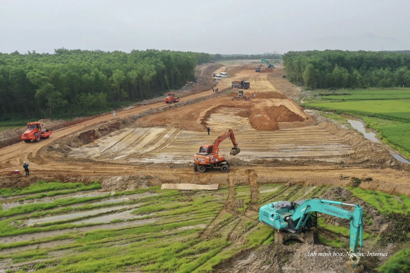 Chưa thông mặt bằng, thiếu đất đắp tại Dự án Cao tốc Quảng Ngãi - Hoài Nhơn