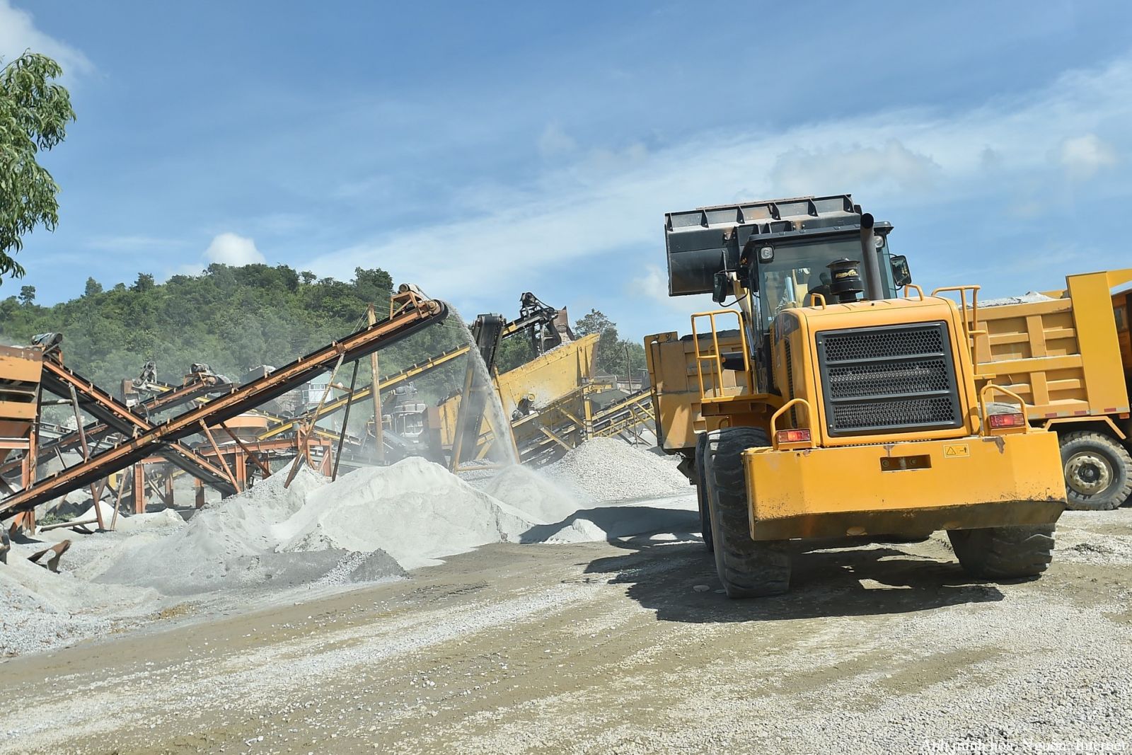 Giải quyết dứt điểm mặt bằng thi công cao tốc Bắc - Nam đoạn qua Hậu Giang