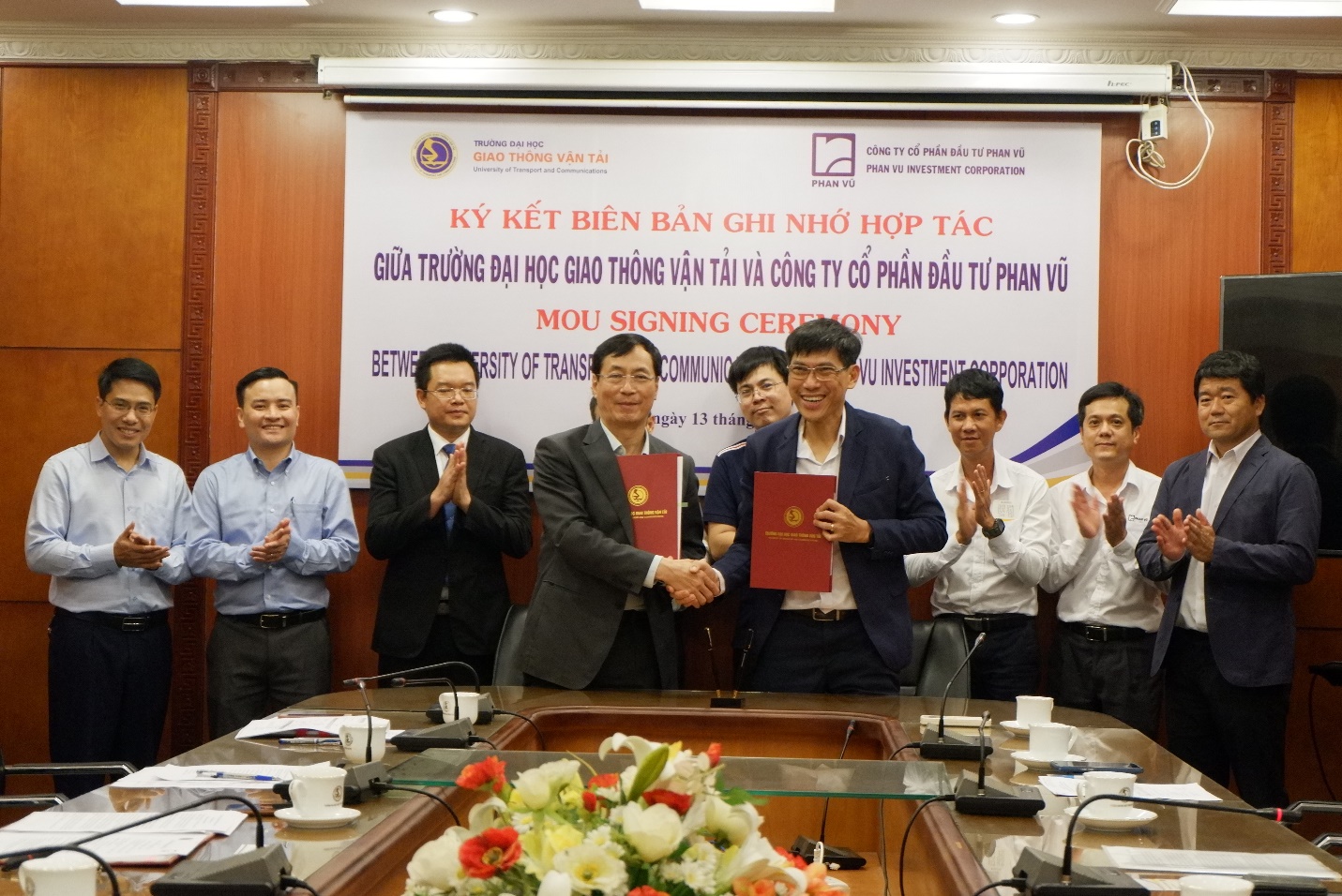 Công ty Phan Vũ ký kết hợp tác với Trường Đại học Đăng nhập tài khoản 28Bet vận tải