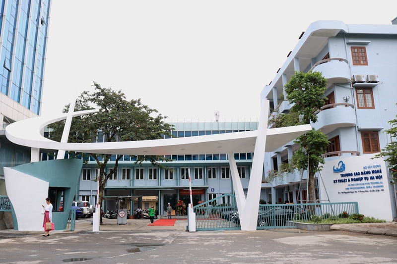 Hatechs tuyển sinh hệ cao đẳng chính quy năm 2023