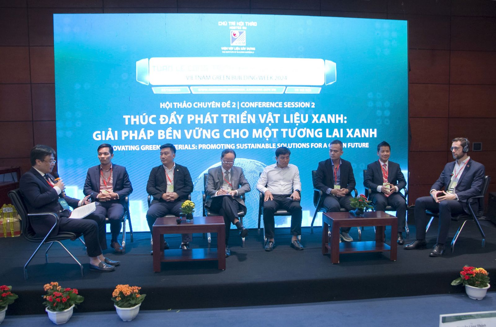 Phát triển vật liệu xanh là giải pháp bền vững cho tương lai xanh