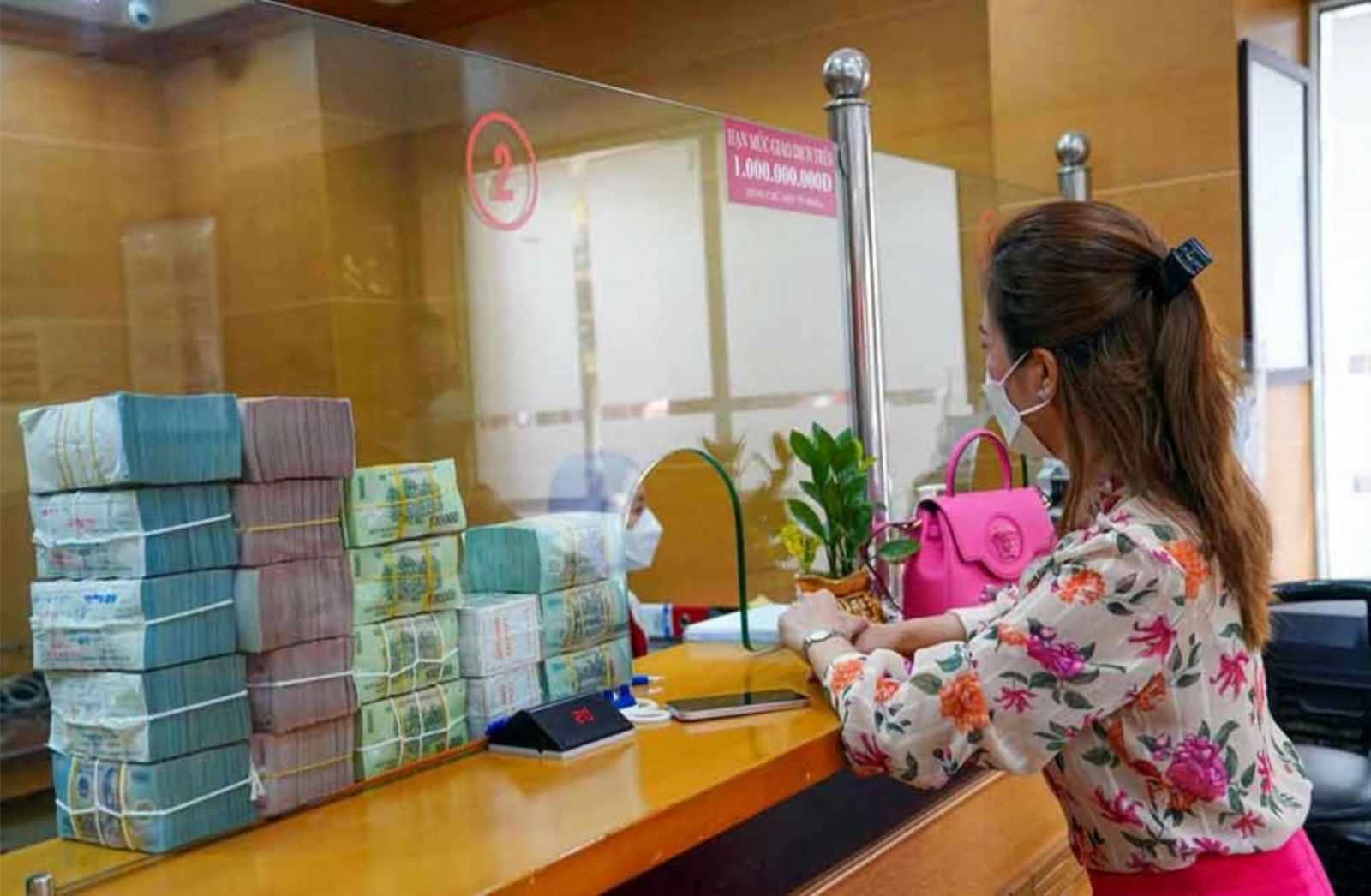 Lãi suất giảm nhưng 28BET COM Nổ Hũ, Casino Xanh Chín vẫn khó tiếp cận