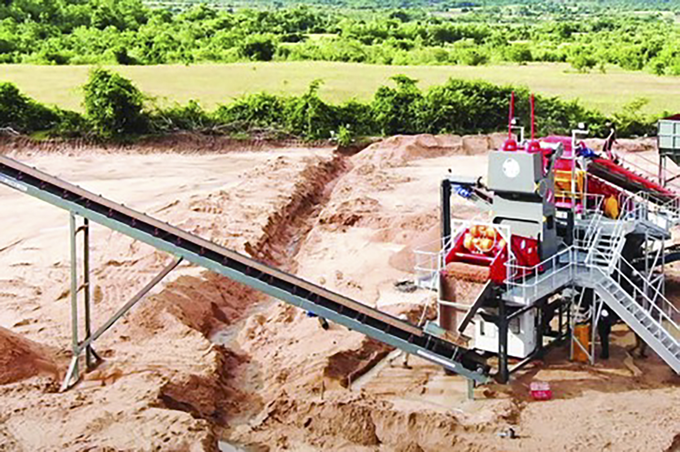 Nỗ lực tìm nguồn cát xây đường cao tốc ở ĐBSCL
