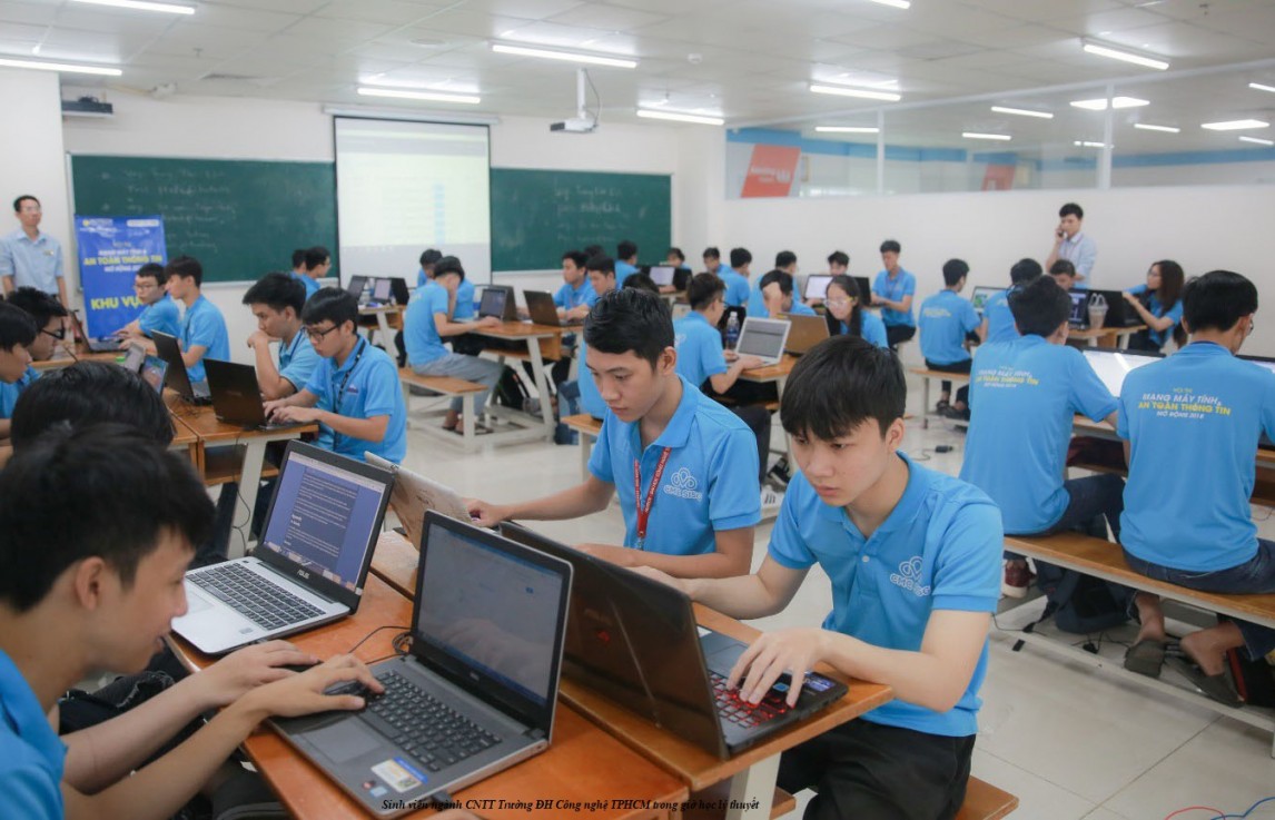 Phát triển nguồn nhân lực trí tuệ nhân tạo: Sức ép từ các tập đoàn