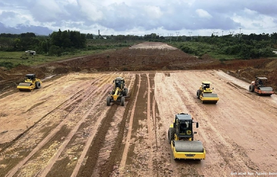 Tính toán ổn định nền đất đắp khi thi công bằng phương pháp đắp theo giai đoạn