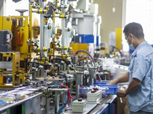 Mức tăng lương tối thiểu vùng năm 2024 dự kiến là bao nhiêu?